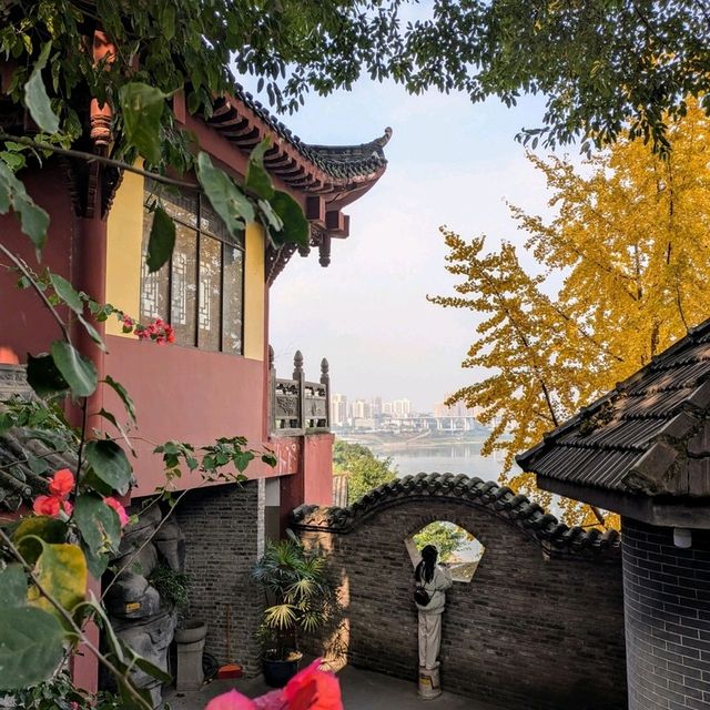 Baolun Temple at Ciqikou Ancient Town is a must-visit. 