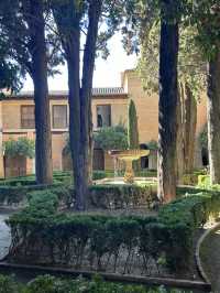 イスラム建築の最高傑作！アルハンブラ宮殿🇪🇸