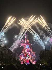 一起走進迪士尼的夢幻王國！❤️🏰✨