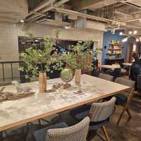 [新宿]混雑なく入りやすい穴場カフェご飯[WIRED CAFE ルミネエスト新宿店]
