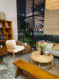 Oh Apong Café – Where Aesthetic Meets Comfort