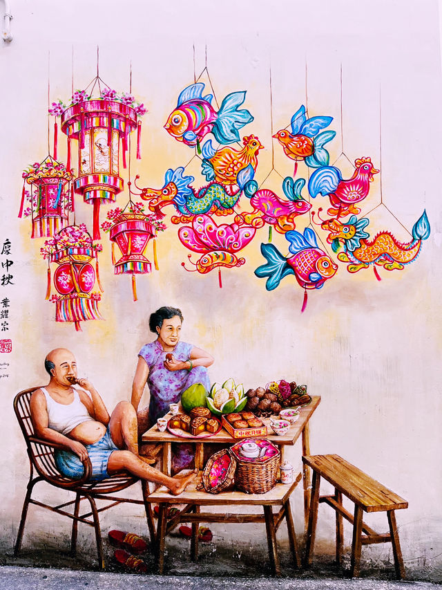 “Vibrant Tales of Chinatown: Murals of Heritage and Harmony”