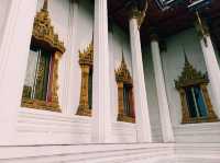 泰國曼谷湄南河畔著名皇家古跡寺廟景點：Wat Ratchaburana Ratchaworawihan 拉嘉布拉那寺，適合拍照📸打卡冥想