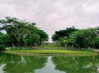 泰國曼谷市中心著名城市綠洲湖泊公園景點：朱拉隆功大學百年世紀公園，歐式園林藝術風格，適合打卡拍照📸親子遊