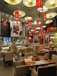會展中心站又食又玩仲可以食酒店自助餐