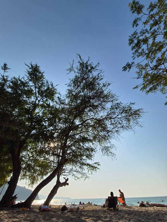 หาดเกล็ดแก้ว สัตหีบ ชลบุรี