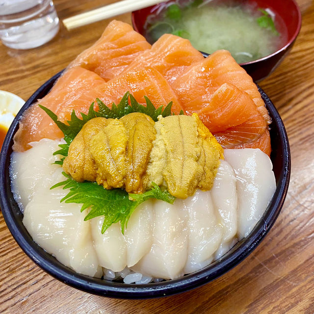 不爆吃小樽三角市場，北海道是白來了！必試白身魚八角