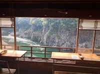瀞ホテルのカフェ｜歴史と絶景が楽しめる奈良の隠れ家 🍃🏞️