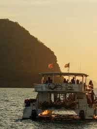Langkawi Sunset Cruise: EM or OM? 🚢🌅