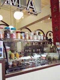 🍨  AROMA CAFE