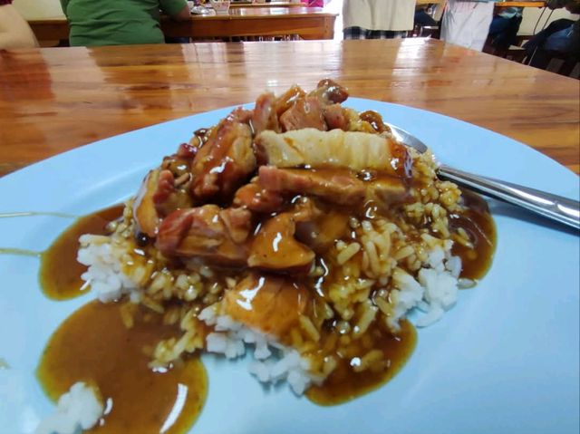 ร้านเด็ด ตำนานหมูแดงหมูกรอบ บ้านโป่ง