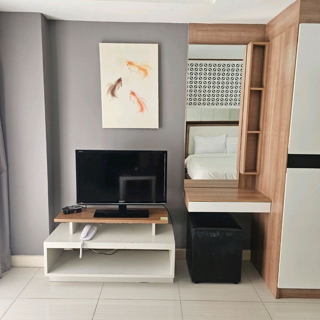 ที่พักหลักร้อย ห้องกว้าง สะอาด - Racha Residence