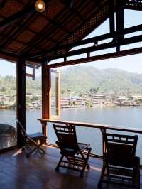 ร้านกาแฟลีไวน์ ในหมู่บ้านรักไทย แม่ฮ่องสอน