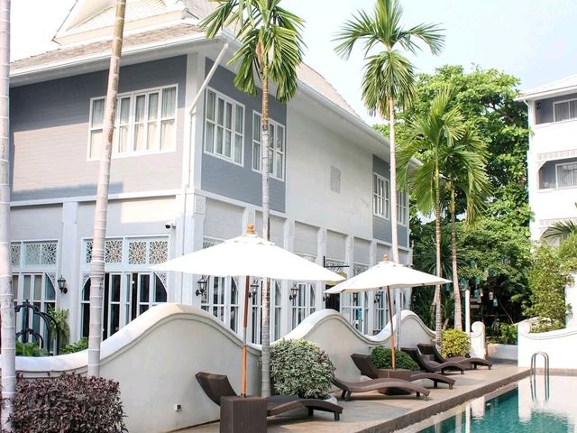 Away Chiang Mai Thapae
