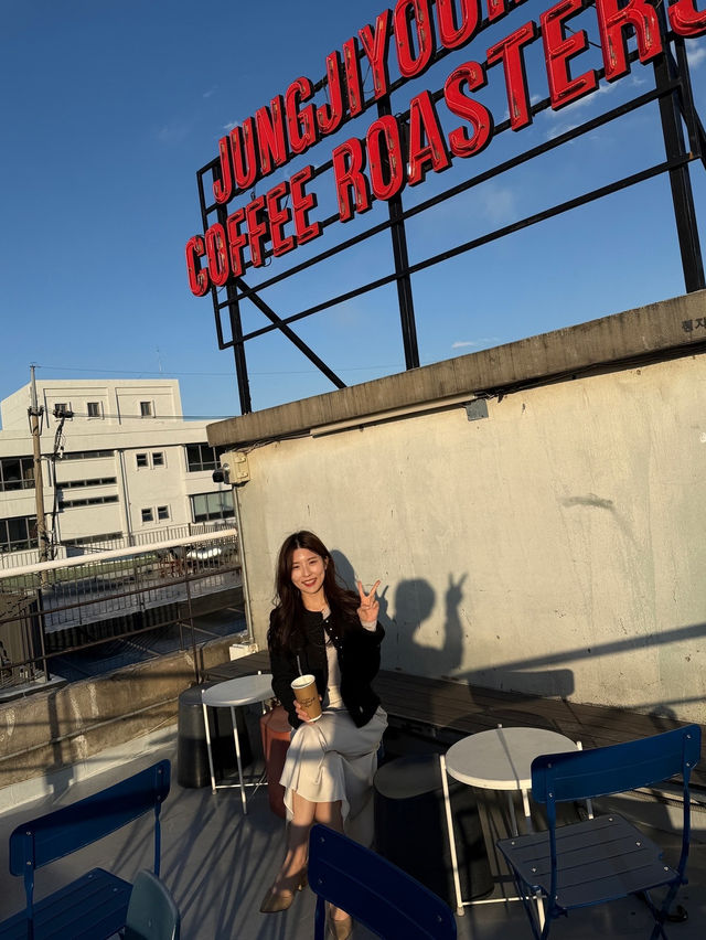 봄에 가장 핫한 곳 “정지영커피로스터스”