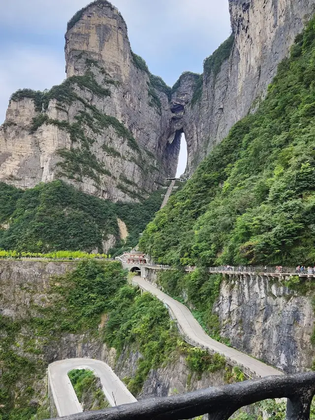 지구가 하늘과 맞닿는 곳