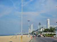 หาดนาจอมเทียน