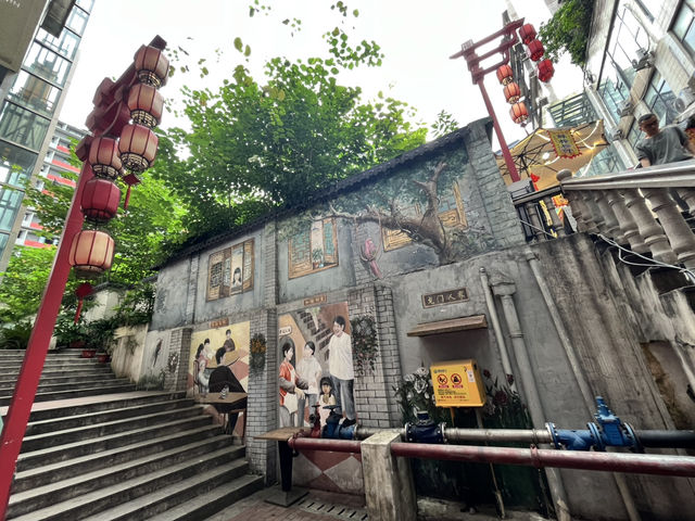 Wandering Through Longmenhao & Xiahaoli — Hidden Charm by the Yangtze