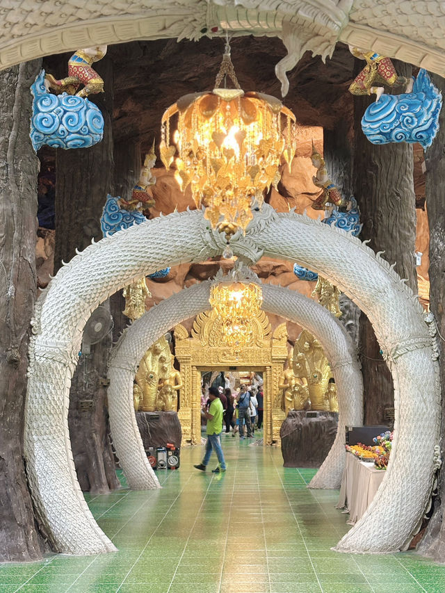 พาไปชมถ้ำพญานาค ที่วัดมณีวงศ์ นครนายก