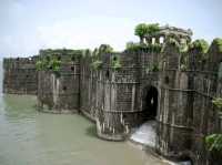 Murud-Janjira: The Invincible Sea Fort That Defied Time