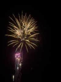 호텔 방 테라스에서 보는 불꽃놀이🎆