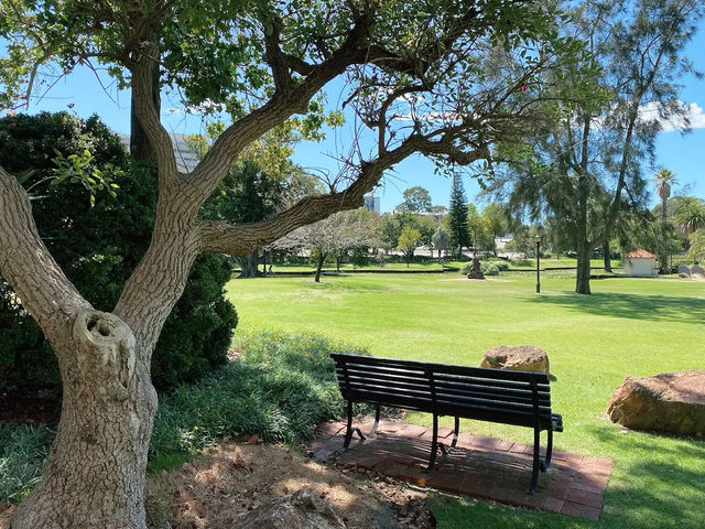Short Itinerary for Queens Gardens