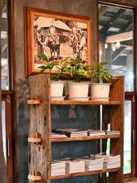 บ้านผางลาง Cafe & Craft คาเฟ่สไตล์โรงไม้เก่า