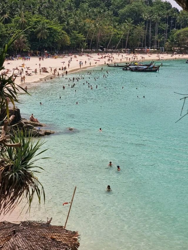 Phuket Paradise – Sun, Sea, and the Ultimate Island Escape