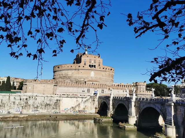 Explorer Italy Moment – Rome 