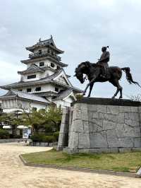 A Slow Day in Imabari – Castles, Shrines & Seaside Calm