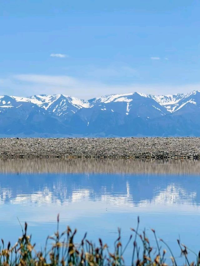 Frozen King: Winter’s Embrace on the Sacred Mount Gongga