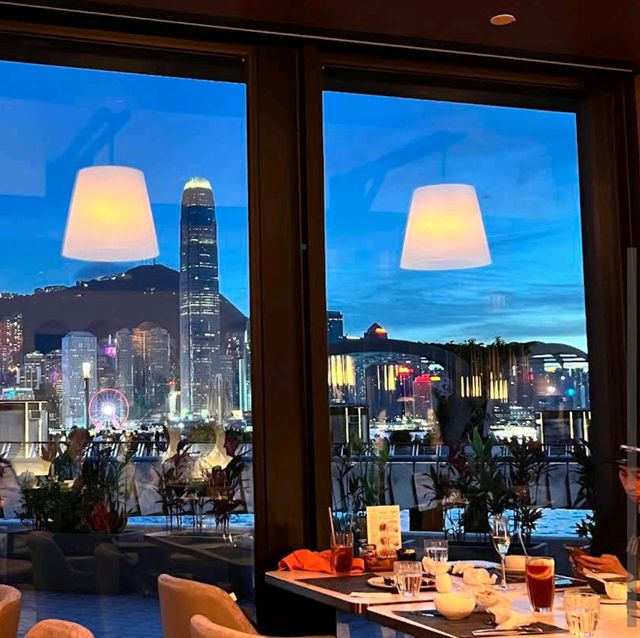Harbour Grand Café – 港島海逸君綽酒店