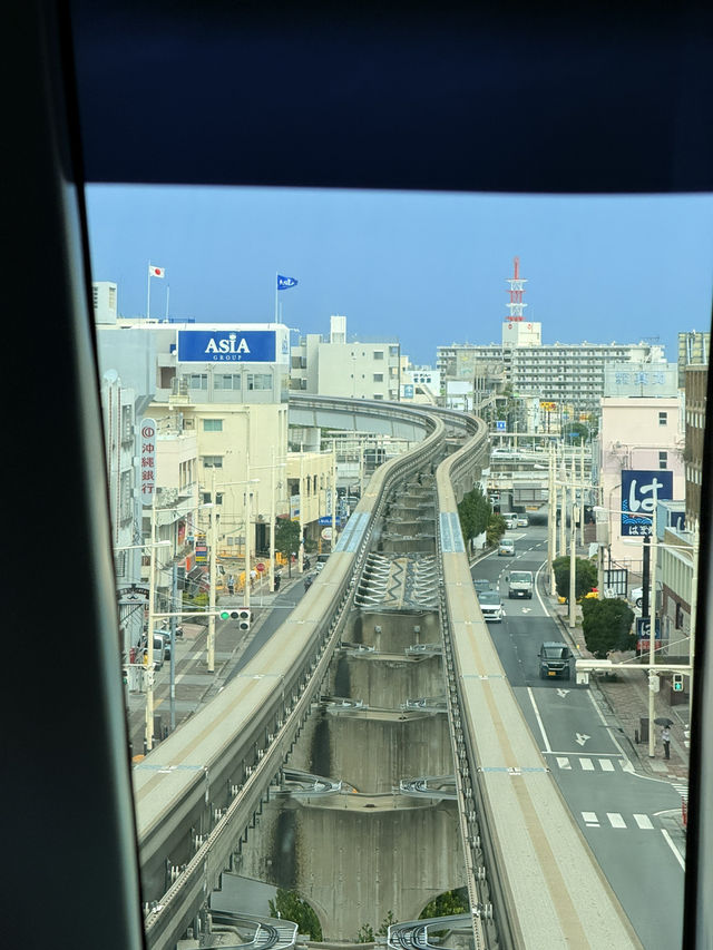 沖繩｜日本最西跟最南的鐵路 搭單軌ゆいレール寶可夢列車