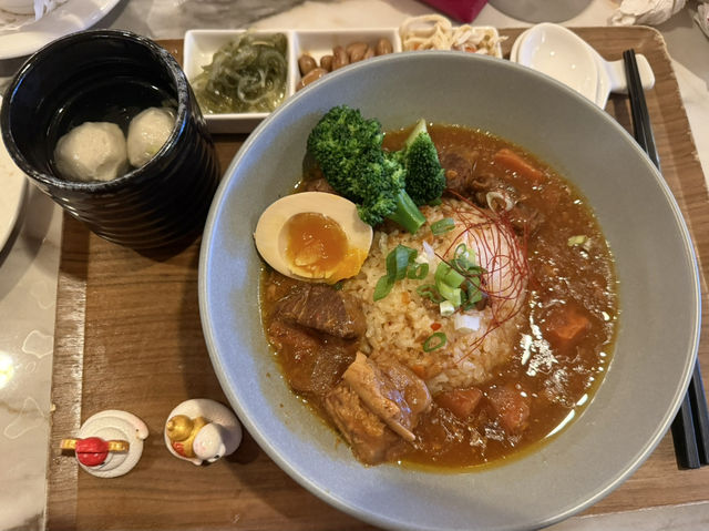 高雄漢來飯店的大堂鋼琴酒吧.午餐.下午茶美食美味料理.值得推薦大家