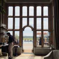 UK Getaway | My Boyfriend Always Finds the Coolest Places for Dates! 😎🇬🇧