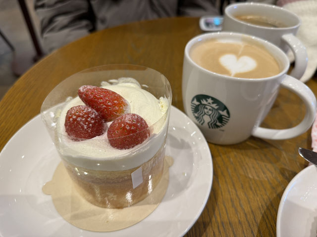 ☕️ Afternoon Delight: Coffee and Cake at Starbucks Cheongdam Intersection