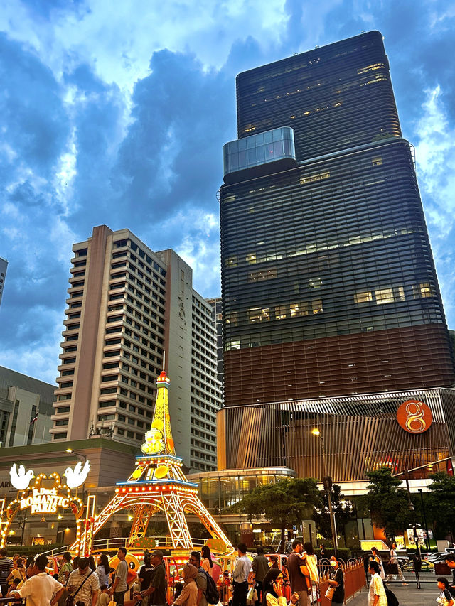 CentralWorld is one of the largest and most popular shopping malls in Bangkok,