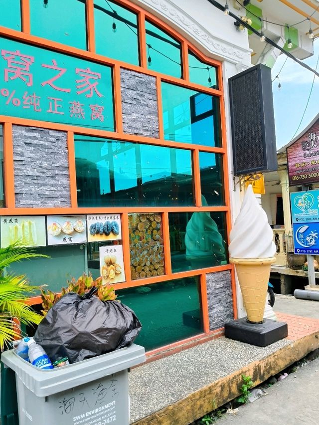 Kukup's Hidden Gem: Experience True Local Flavors & Charm at Air Masin.