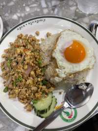 รีวิวฮ่องกง 2 วัน 1 คืน – ไหว้พระขอพรกังหัน