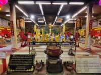สักการะเจ้าแม่กวนอิมศักดิ์สิทธิ์เมืองแปดริ้ว