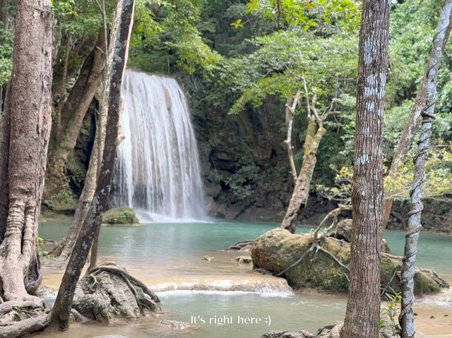 💧🏞️ น้ำตกเอราวัณ – สวรรค์กลางป่ากาญจนบุรี 