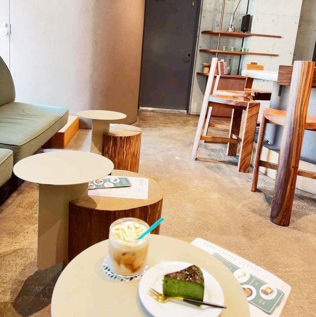 THREE Cafe