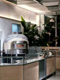 A hidden gem in Zaozhuang with live music & private spaces 