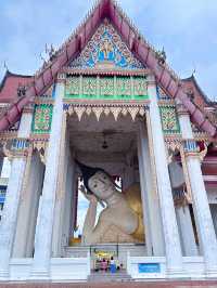 ไหว้พระนอน วัดหาดใหญ่ใน