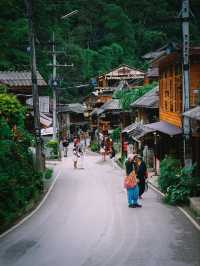 Mae Kampong Village
