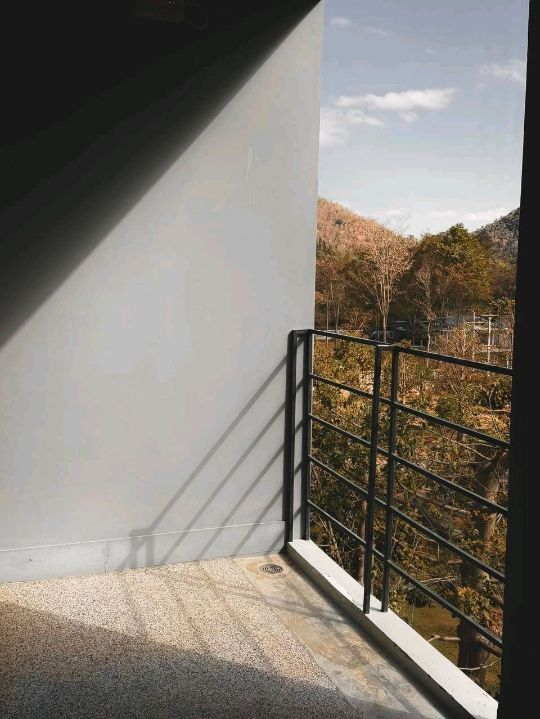 Hansar khaoyai