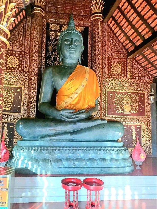 Temple Hopping in Chiang Mai’s Old Soul