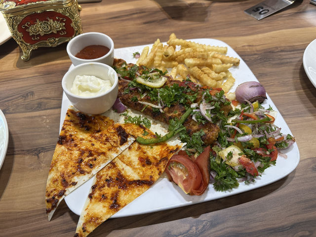  “A Slice of Arabia in Melaka: Damascus Gate Delivers Big Flavors & Big Portions!”