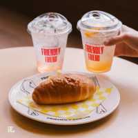 คาเฟ่ฟีลอบอุ่น Friendly Friend พัทยา