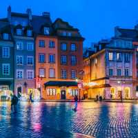 カラフルな建物の歴史的な広場🇵🇱✨
